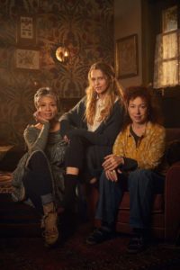 A DISCOVERY OF WITCHES S1 News Szenenbild001