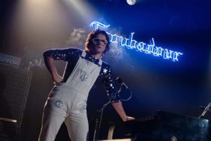 Rocketman Review Szenenbild001