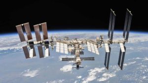 Tom Cruise fliegt ins All zu ISS und dreht dort einen Film Artikelbild