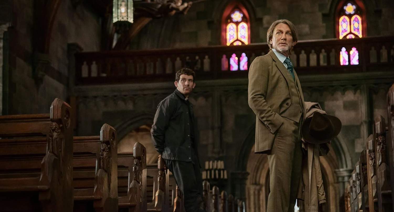 Wake Up Dead Man: A Knives Out Mystery